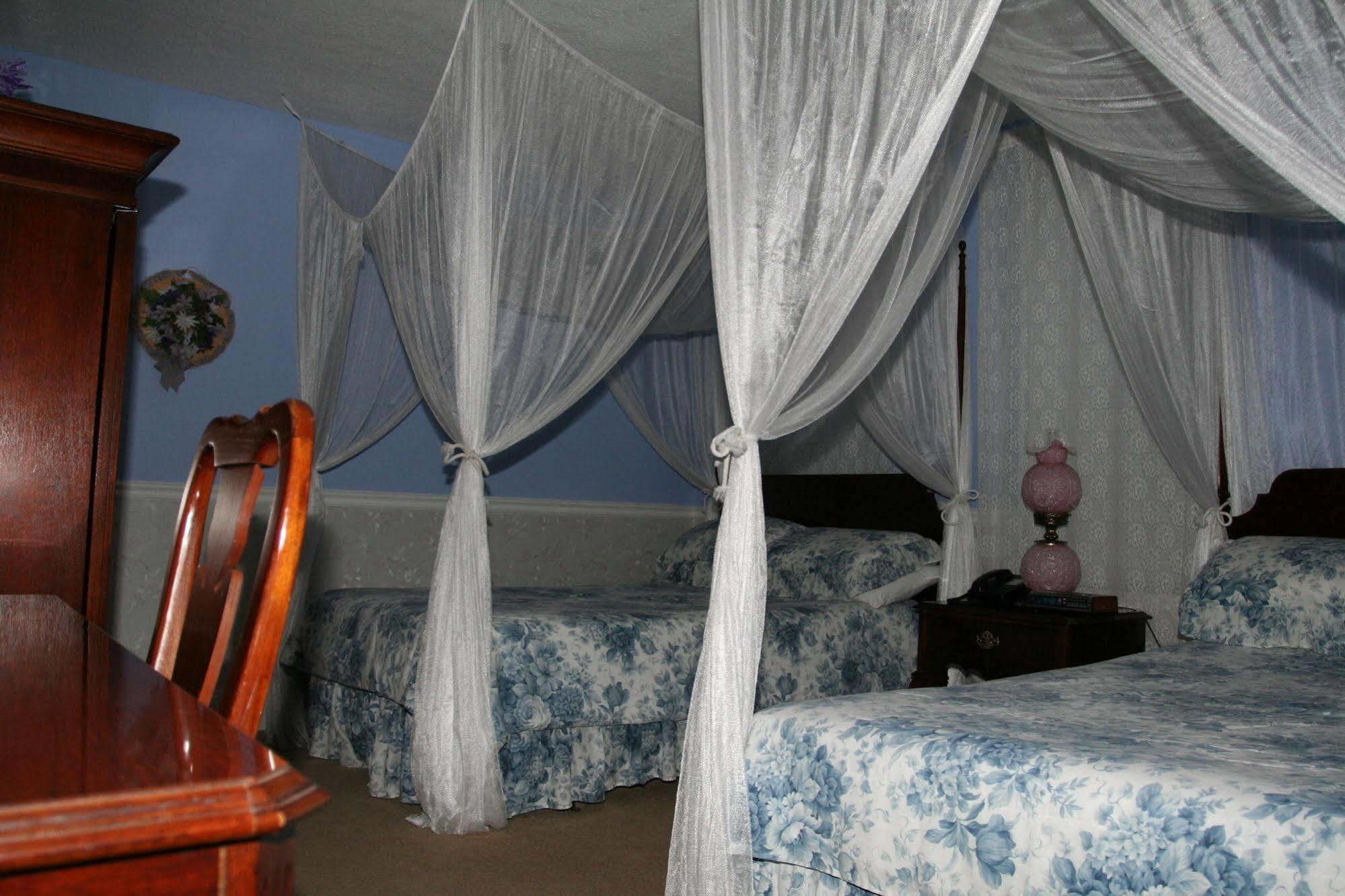 Hotel Gunter Frostburg Bagian luar foto