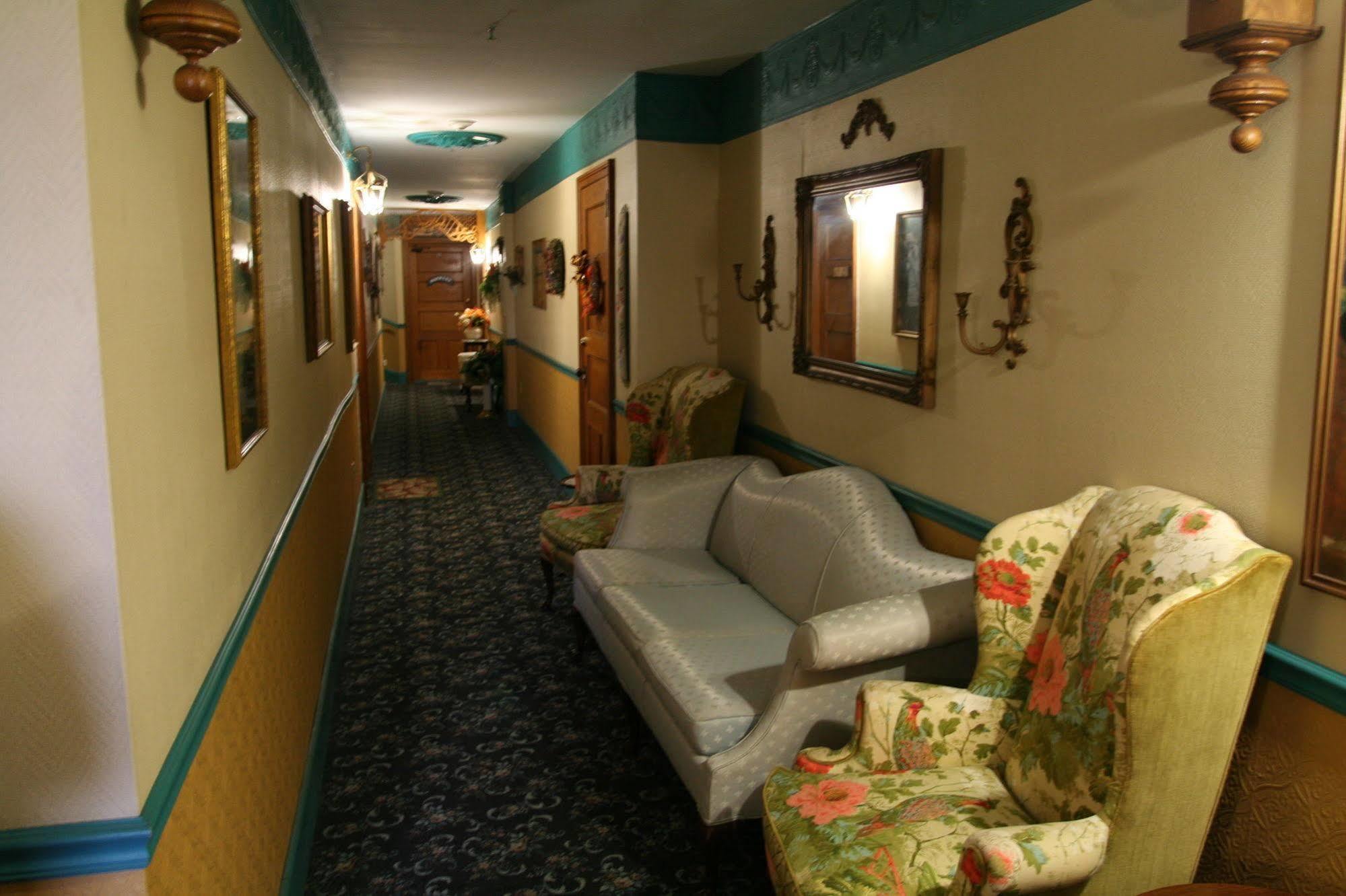 Hotel Gunter Frostburg Bagian luar foto