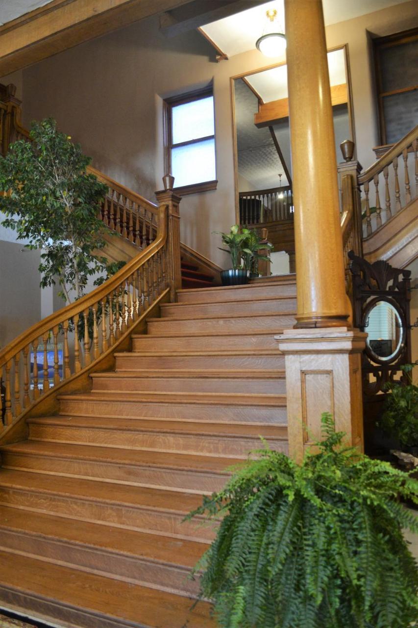 Hotel Gunter Frostburg Bagian luar foto